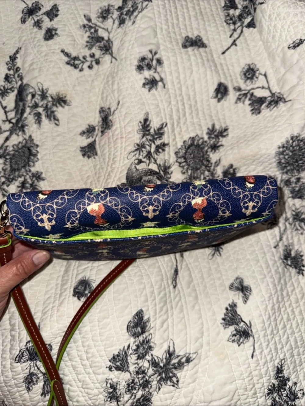 Tiana Disney Dooney and Bourke clutch or crossbody purse - Picture 9 of 14
